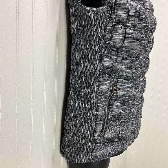 CALVIN KLEIN PERFORMANCE Duck Down Puffer Vest - Picture 4 of 6